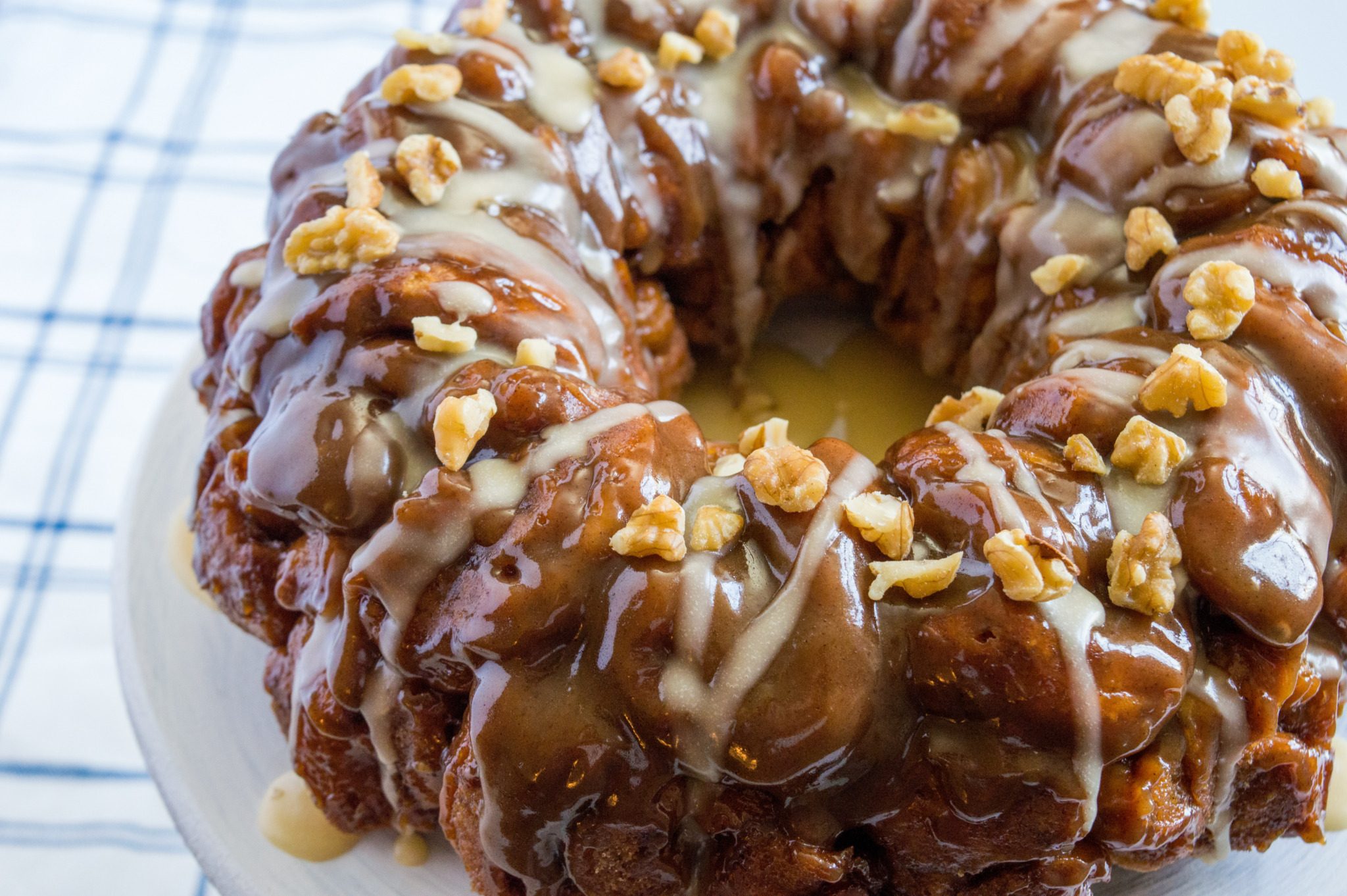 Pumpkin Spice Monkey Bread | Sidetracked Sarah